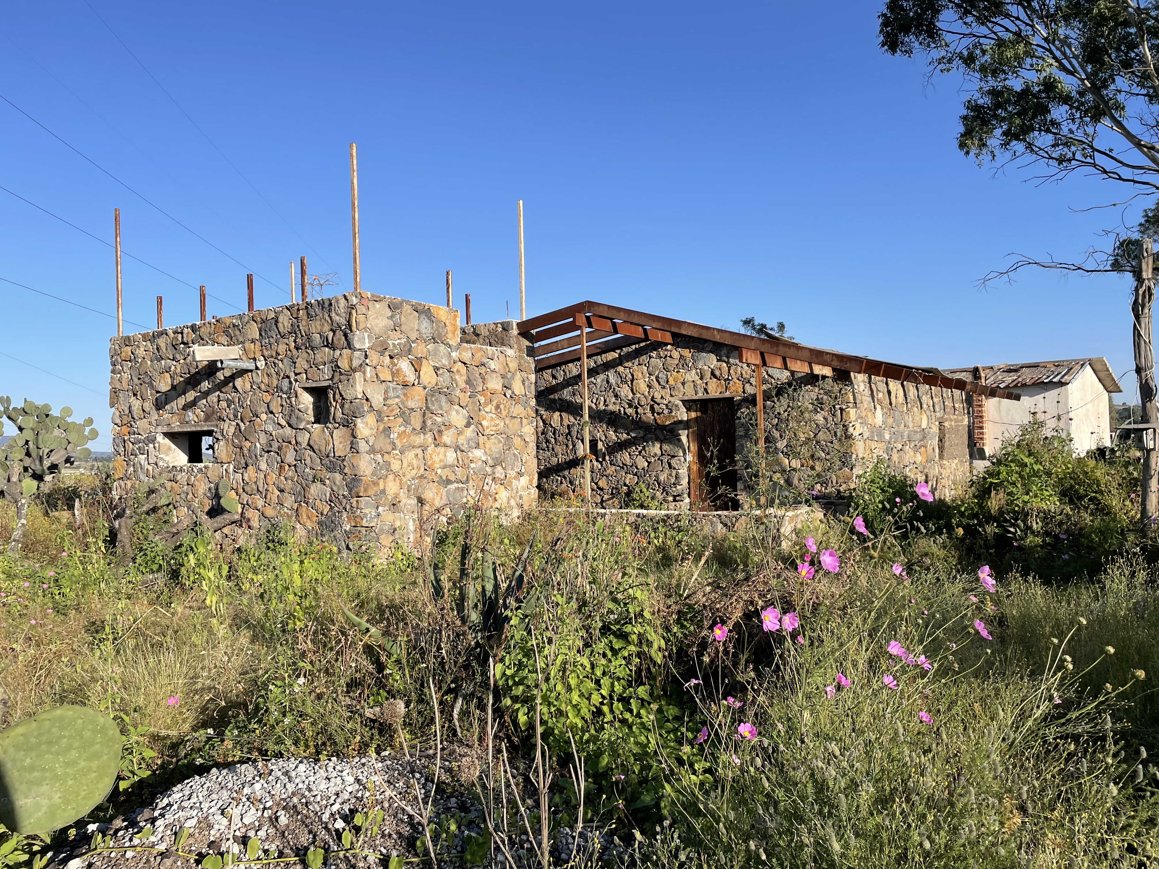 Patio de Casa de Piedra